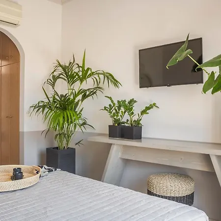 Makis Hotel 3*