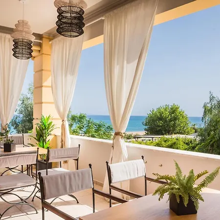 Makis Hotel