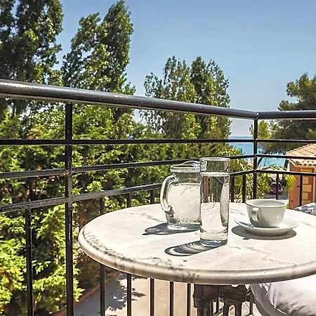Hotel Makis 3*