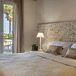 Makis Hotel 3*
